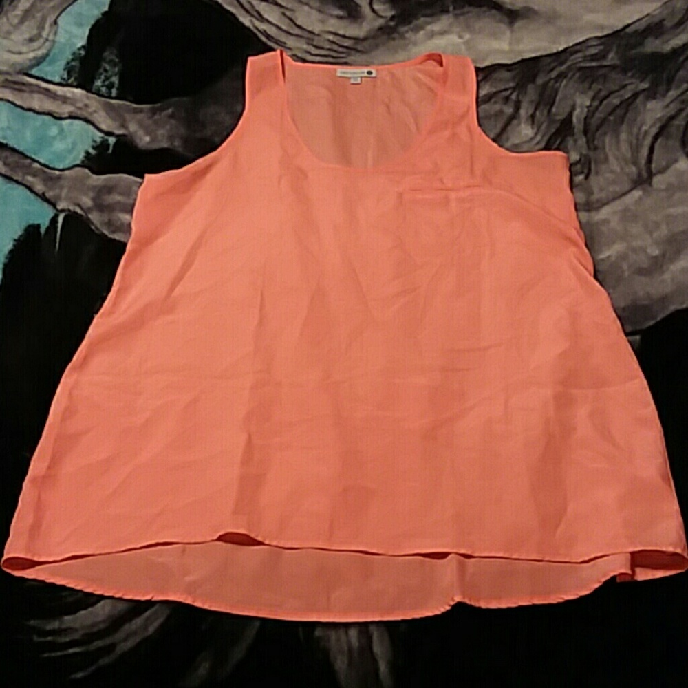 Women's top. Practically brand new